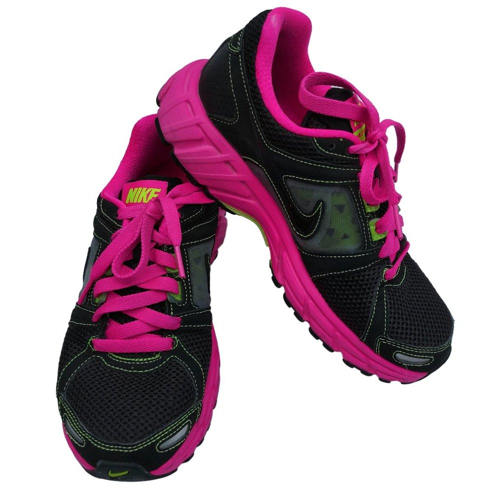 Nike Air Citius 4+ Women’s Running Shoes in Black/Pink